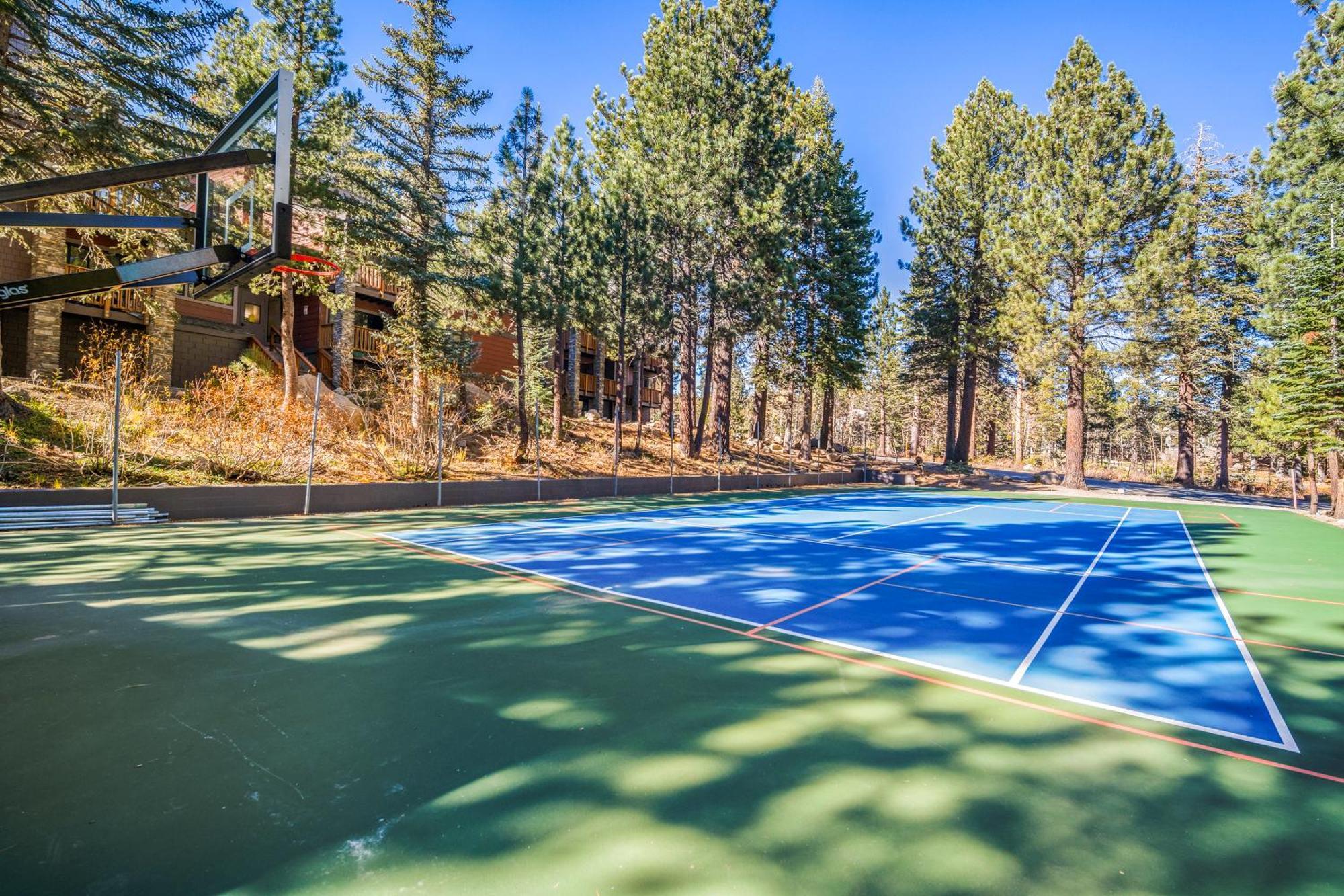 Summit By 101 Great Escapes * Mammoth Lakes