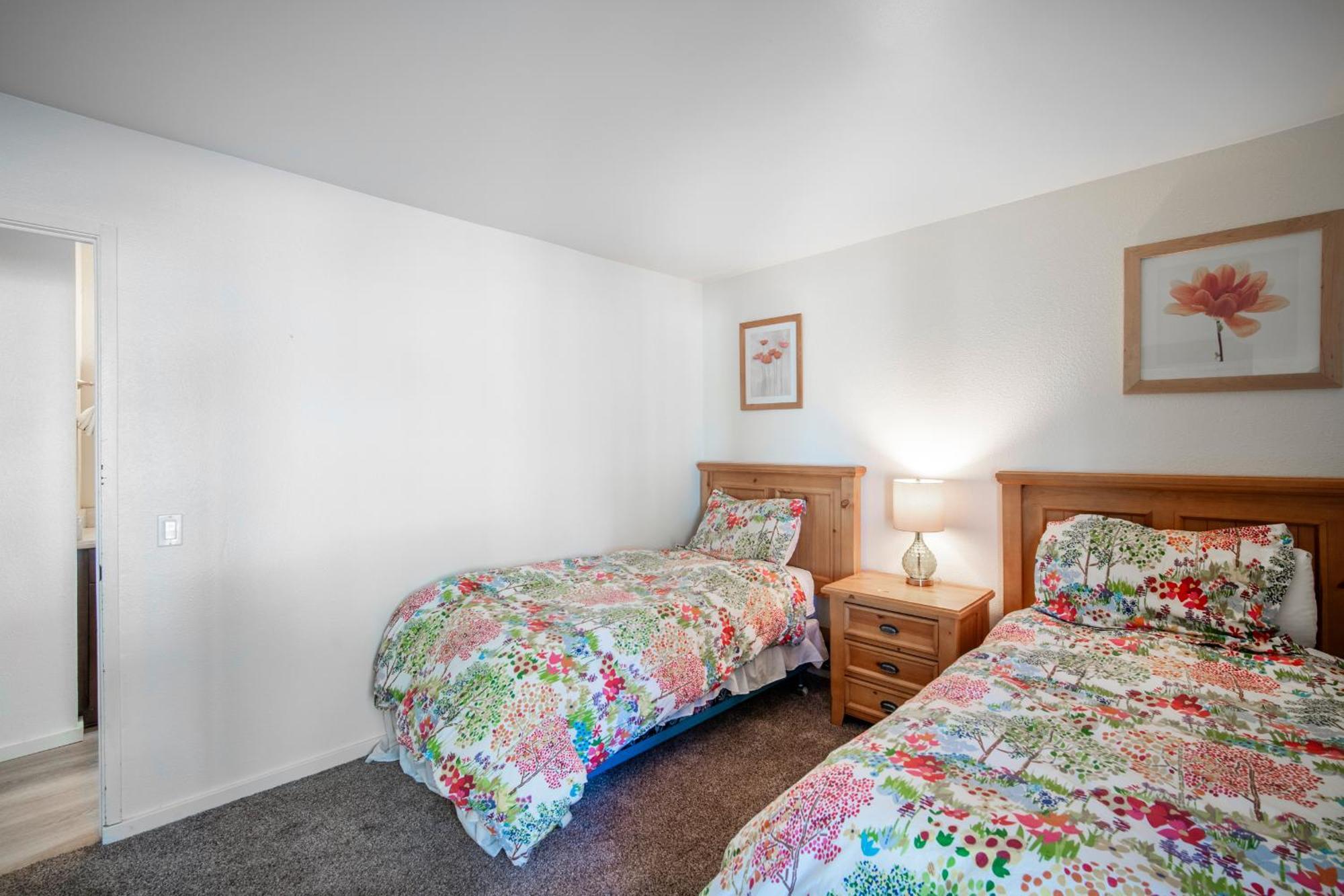 Summit By 101 Great Escapes * Mammoth Lakes