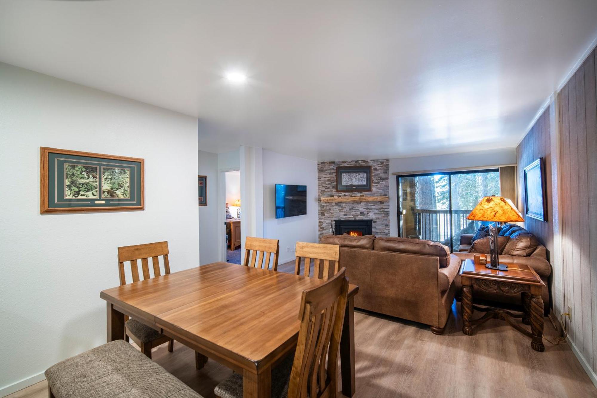 Summit By 101 Great Escapes * Mammoth Lakes